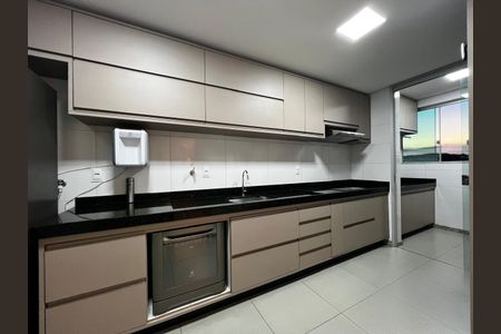 Casa para alugar com 306m², 3 quartos e 2 vagas Casa para alugar com 306m², 3 quartos e 2 vagasFoto 15