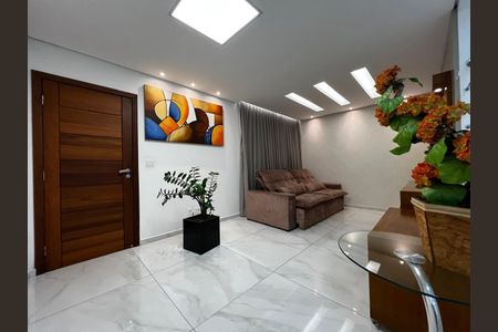 Foto 02 de casa para alugar com 3 quartos, 306m² em São Goncalo, Contagem