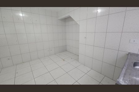 Cozinha de apartamento para alugar com 1 quarto, 39m² em Parque Guarani, São Paulo