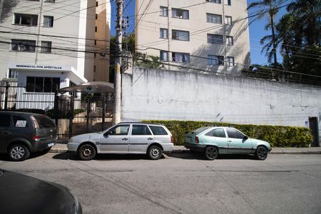 Apartamento para alugar com 44m², 2 quartos e 1 vaga Apartamento para alugar com 44m², 2 quartos e 1 vagaFACHADA