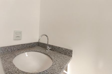Apartamento à venda com 41m², 2 quartos e 1 vaga Apartamento à venda com 41m², 2 quartos e 1 vagaBanheiro
