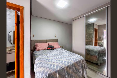 Apartamento à venda com 113m², 2 quartos e 2 vagasQuarto 2