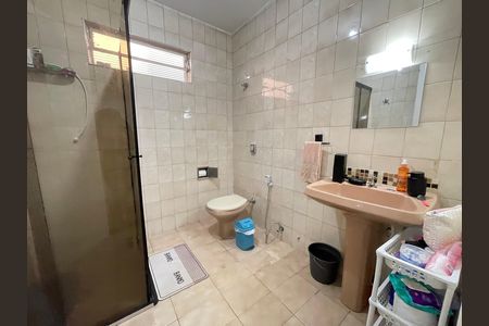 Banheiro de apartamento para alugar com 1 quarto, 28m² em Jardim Peri Peri, São Paulo
