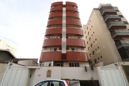 Apartamento para alugar com 122m², 3 quartos e 2 vagasFachada