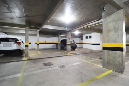 Apartamento para alugar com 122m², 3 quartos e 2 vagasGaragens