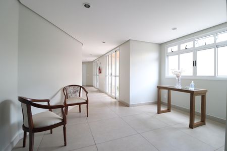 Apartamento para alugar com 122m², 3 quartos e 2 vagasHall social