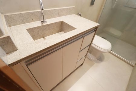 Apartamento para alugar com 122m², 3 quartos e 2 vagasBanheiro Social