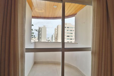 Apartamento para alugar com 122m², 3 quartos e 2 vagasSala