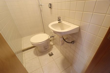 Apartamento para alugar com 122m², 3 quartos e 2 vagasBanheiro de serviço