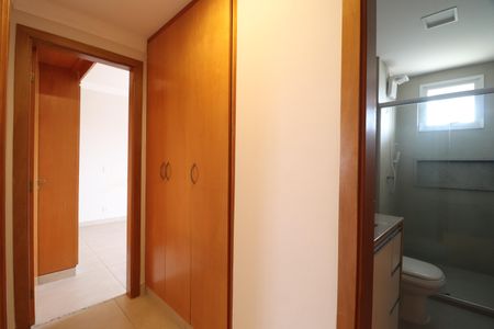 Apartamento para alugar com 122m², 3 quartos e 2 vagasCorredor - Armário