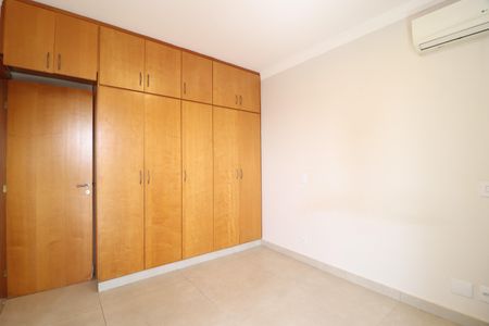 Apartamento para alugar com 122m², 3 quartos e 2 vagasQuarto 3 - Suíte