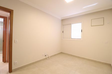 Apartamento para alugar com 122m², 3 quartos e 2 vagasQuarto 1