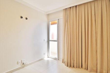 Apartamento para alugar com 122m², 3 quartos e 2 vagasQuarto 2