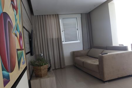 Sala  de apartamento para alugar com 3 quartos, 128m² em Nova Suiça, Goiânia
