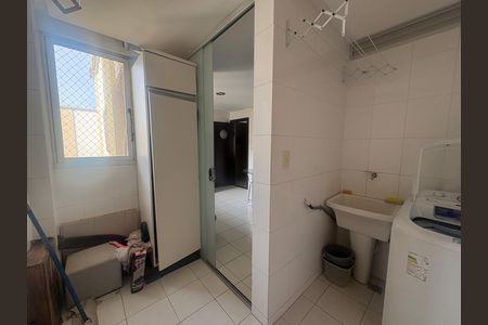 Apartamento para alugar com 128m², 3 quartos e 2 vagas Apartamento para alugar com 128m², 3 quartos e 2 vagasLavanderia