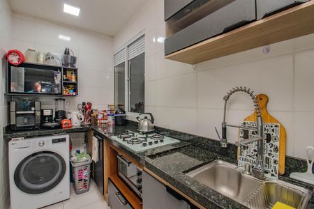 Apartamento à venda com 48m², 2 quartos e 1 vaga Apartamento à venda com 48m², 2 quartos e 1 vagaCozinha e Área de Serviço