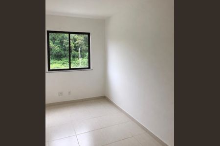 Apartamento para alugar com 2 quartos, 60m² em Samambaia, Petrópolis