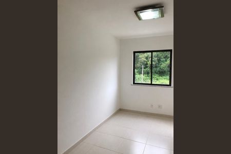 Apartamento para alugar com 2 quartos, 60m² em Samambaia, Petrópolis