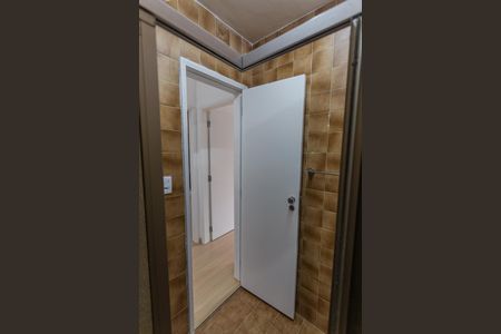 Apartamento à venda com 90m², 3 quartos e 1 vaga Apartamento à venda com 90m², 3 quartos e 1 vagaBanheiro Social