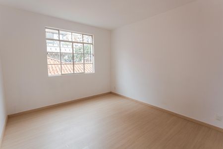 Apartamento à venda com 90m², 3 quartos e 1 vaga Apartamento à venda com 90m², 3 quartos e 1 vagaSala