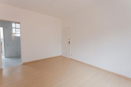 Apartamento à venda com 90m², 3 quartos e 1 vaga Apartamento à venda com 90m², 3 quartos e 1 vagaSala