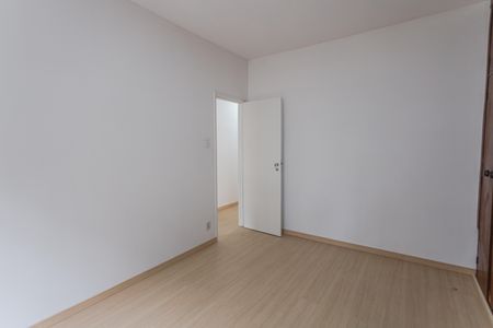 Apartamento à venda com 90m², 3 quartos e 1 vaga Apartamento à venda com 90m², 3 quartos e 1 vagaQuarto 2