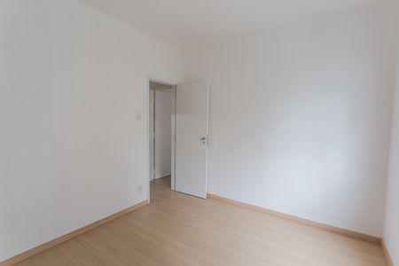 Apartamento à venda com 90m², 3 quartos e 1 vaga Apartamento à venda com 90m², 3 quartos e 1 vagaSuíte