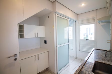 Apartamento para alugar com 130m², 2 quartos e 2 vagas Apartamento para alugar com 130m², 2 quartos e 2 vagasCozinha
