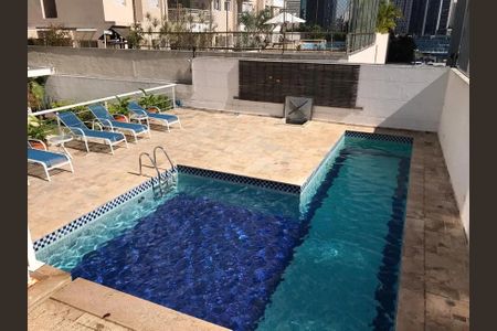Apartamento para alugar com 130m², 2 quartos e 2 vagas Apartamento para alugar com 130m², 2 quartos e 2 vagasÁrea comum - Piscina