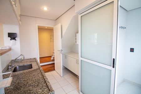 Apartamento para alugar com 130m², 2 quartos e 2 vagas Apartamento para alugar com 130m², 2 quartos e 2 vagasCozinha