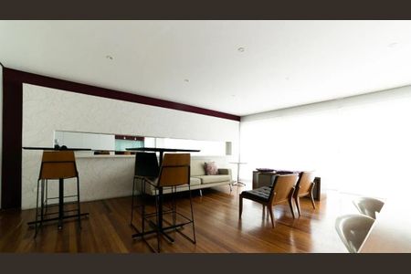Apartamento para alugar com 130m², 2 quartos e 2 vagas Apartamento para alugar com 130m², 2 quartos e 2 vagasÁrea comum - Salão de Festas