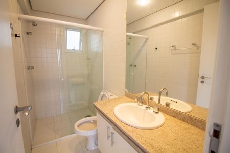 Apartamento para alugar com 130m², 2 quartos e 2 vagas Apartamento para alugar com 130m², 2 quartos e 2 vagasBanheiro da Suíte 1