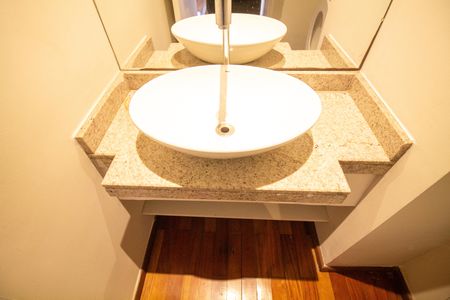 Apartamento para alugar com 130m², 2 quartos e 2 vagas Apartamento para alugar com 130m², 2 quartos e 2 vagasLavabo