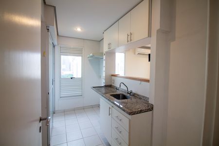Apartamento para alugar com 130m², 2 quartos e 2 vagas Apartamento para alugar com 130m², 2 quartos e 2 vagasCozinha
