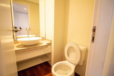 Apartamento para alugar com 130m², 2 quartos e 2 vagas Apartamento para alugar com 130m², 2 quartos e 2 vagasLavabo