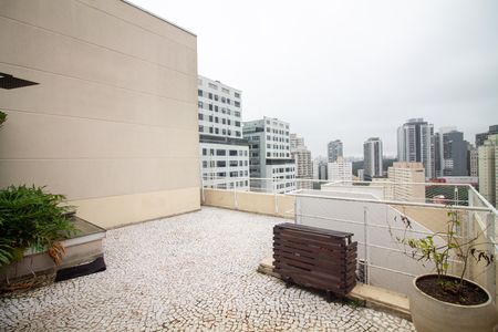 Apartamento para alugar com 130m², 2 quartos e 2 vagas Apartamento para alugar com 130m², 2 quartos e 2 vagasVaranda / Cobertura