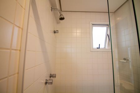 Apartamento para alugar com 130m², 2 quartos e 2 vagas Apartamento para alugar com 130m², 2 quartos e 2 vagasBanheiro da Suíte 1