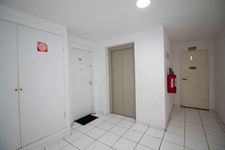 Apartamento à venda com 47m², 2 quartos e 1 vaga Apartamento à venda com 47m², 2 quartos e 1 vagaHall de entrada