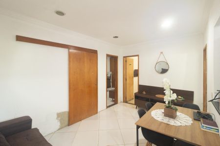 Sala de casa para alugar com 3 quartos, 64m² em Santa Cruz, Rio de Janeiro