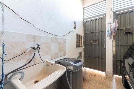 Casa à venda com 161m², 3 quartos e 1 vagaÁrea de Serviço e Garagem