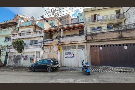 Casa à venda com 161m², 3 quartos e 1 vagaFachada