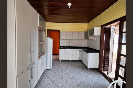Cozinha de casa para alugar com 3 quartos, 89m² em Vila Vista Alegre, Cachoeirinha