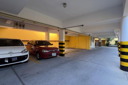 Apartamento à venda com 66m², 2 quartos e 1 vaga Apartamento à venda com 66m², 2 quartos e 1 vagaGaragem
