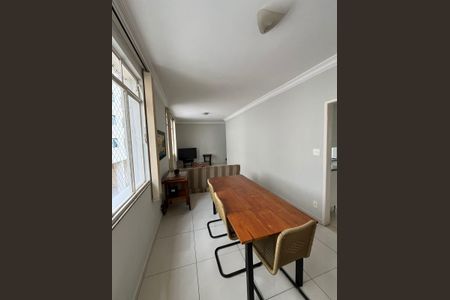 Apartamento à venda com 118m², 3 quartos e 1 vaga Apartamento à venda com 118m², 3 quartos e 1 vagaSala de Jantar
