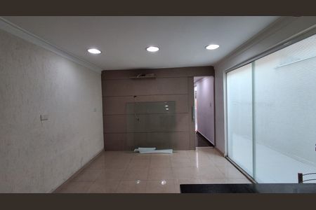 Casa para alugar com 247m², 3 quartos e 2 vagas Casa para alugar com 247m², 3 quartos e 2 vagasCopa
