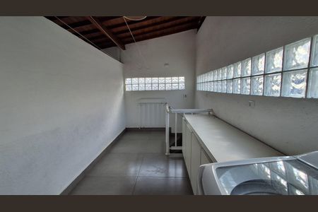 Casa para alugar com 247m², 3 quartos e 2 vagas Casa para alugar com 247m², 3 quartos e 2 vagasÁrea de Serviço