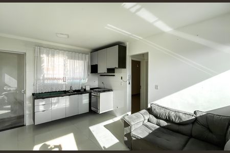 Sala/cozinha de apartamento para alugar com 2 quartos, 64m² em Burgo Paulista, São Paulo
