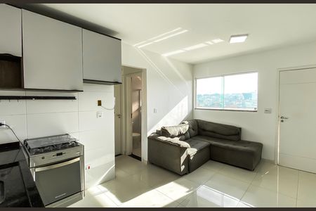 Sala/cozinha de apartamento para alugar com 2 quartos, 64m² em Burgo Paulista, São Paulo