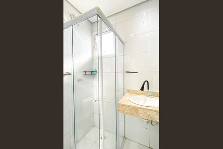 Apartamento para alugar com 64m², 2 quartos e 1 vagaBanheiro 