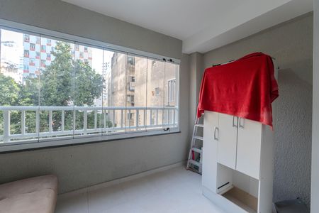 Studio para alugar com 27m², 1 quarto e sem vaga Studio para alugar com 27m², 1 quarto e sem vagaSacada